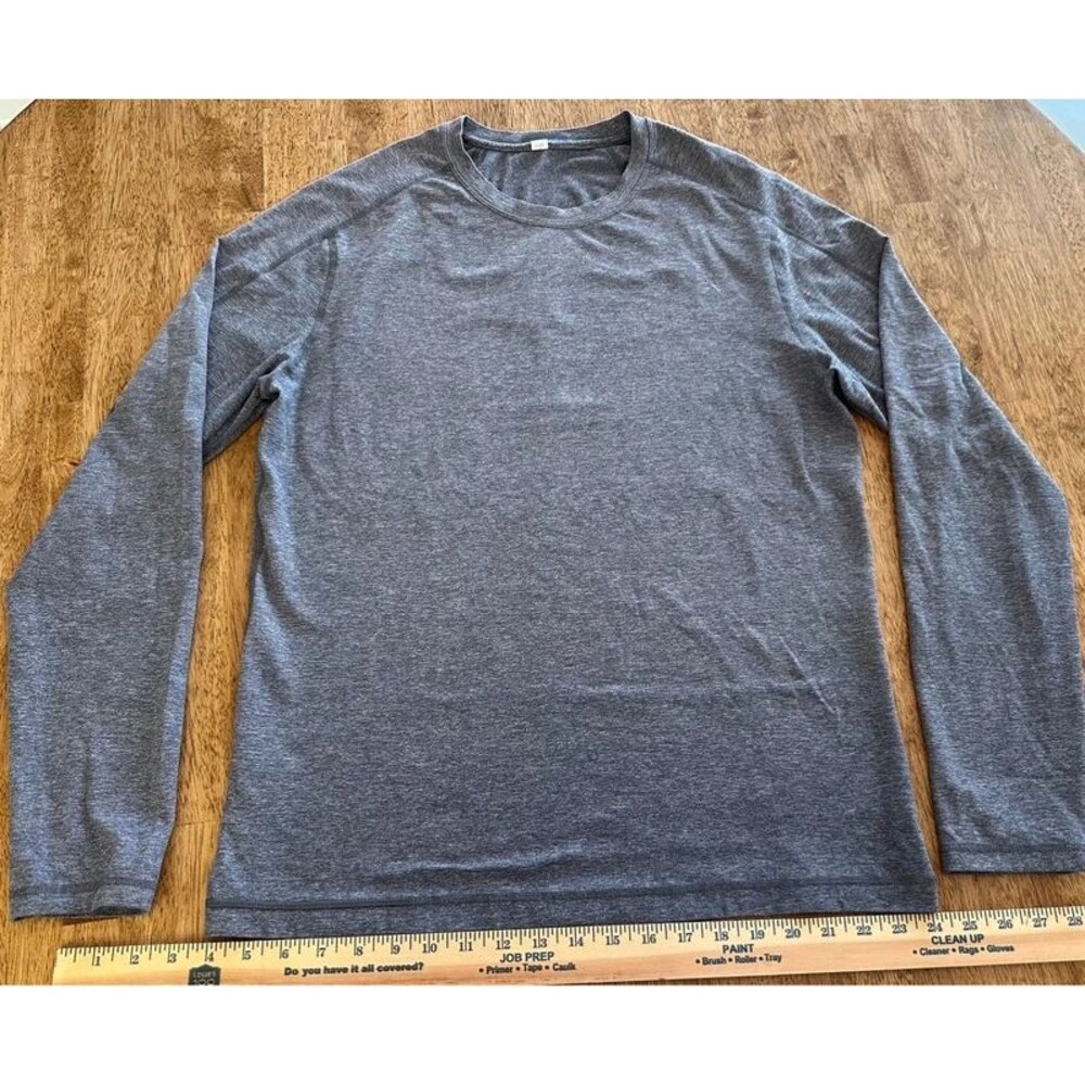 Lululemon Men’s Large Gray Long Sleeve Athletic Performance Shirt Running Gym